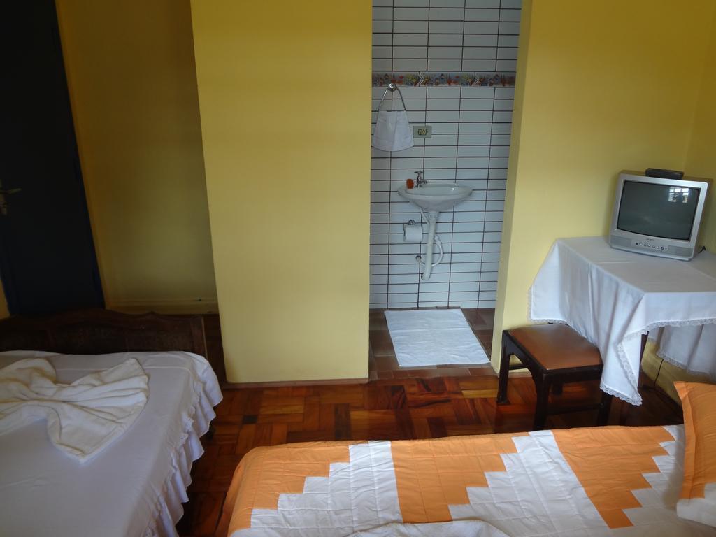 Pousada B & B Águas de Lindóia Rum bild